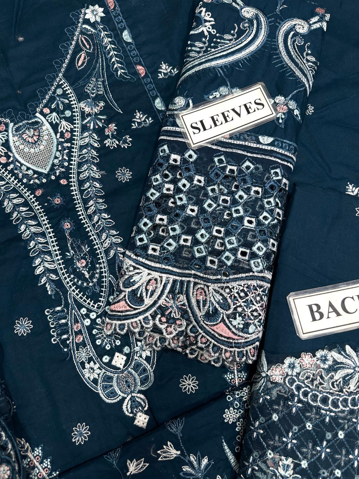 QALAMKAR Luxury Lawn Suit