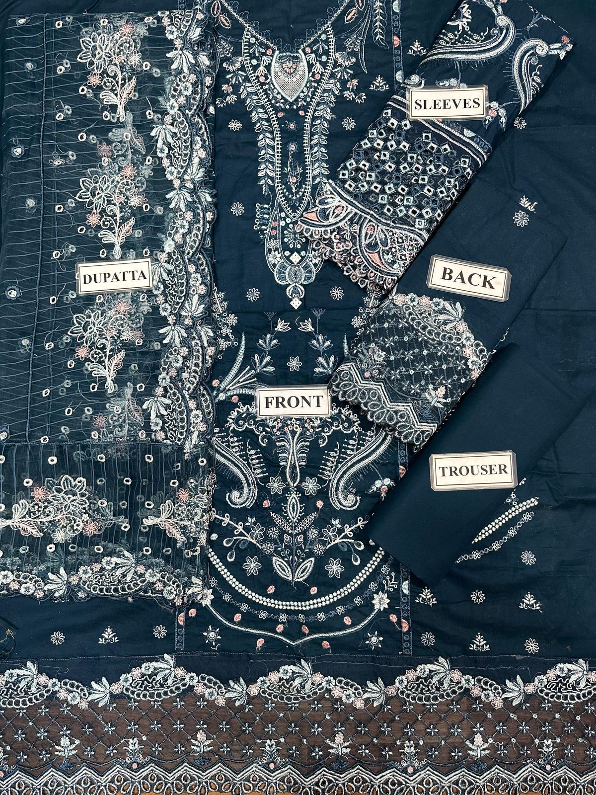 QALAMKAR Luxury Lawn Suit